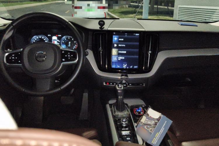 Used Volvo XC60 2020 T5 4x4 Smart Luxury Edition
