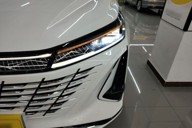 Used CHANGAN CS75 PLUS 2023 3rd Generation 1.5T Automatic Prestige Model
