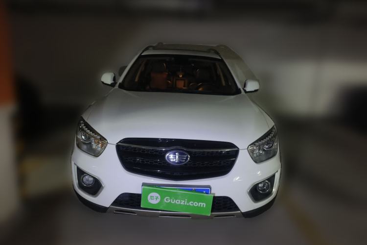 Used Bestune X80 2016 2.0L automatic Comfort trim level