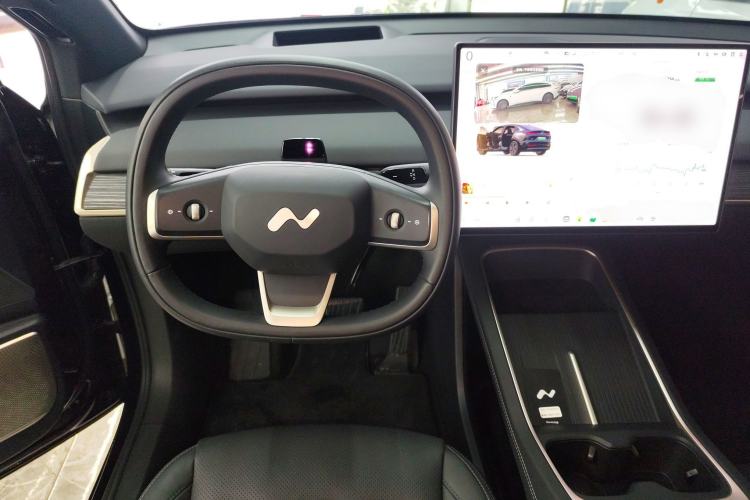 Used ONVO L60 2024 60 kWh Rear-Drive Version