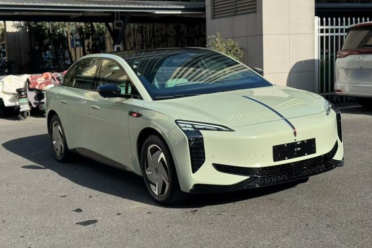 Used Hongqi EH7 2025 690 Smart Selection Edition
