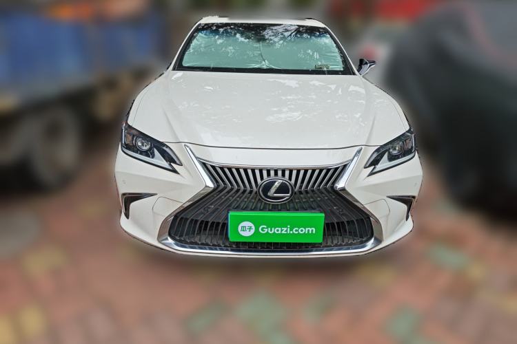 Used Lexus ES 2020 200 Excellence Edition
