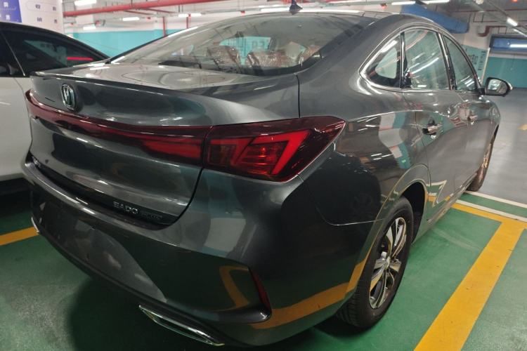 Used Changan Eado 2025 PLUS 1.4T Dual-Clutch High-Energy Version
