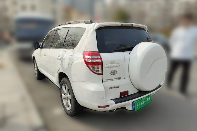 Used Toyota RAV4 2011 2.0L Automatic Luxury Edition
