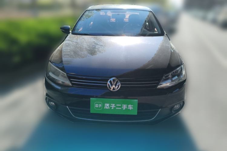 Used Volkswagen Sagitar 2012 1.6L Manual Comfort Model Front