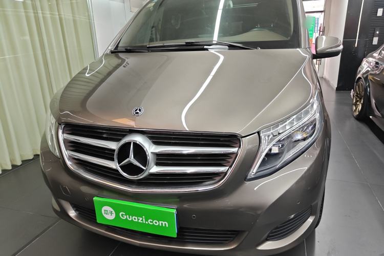 Used Mercedes-Benz V-Class 2017 V 260 Avantgarde Edition Front