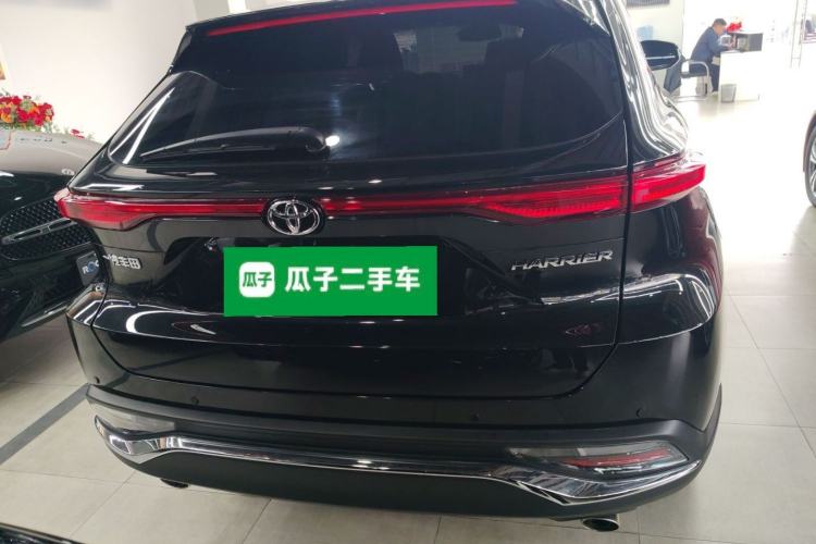 Used Toyota Harrier 2022 2.0L CVT Two-Wheel Drive Deluxe Edition
