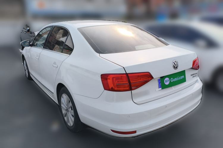 Used Volkswagen Sagitar 2015 230TSI Automatic Comfort Version