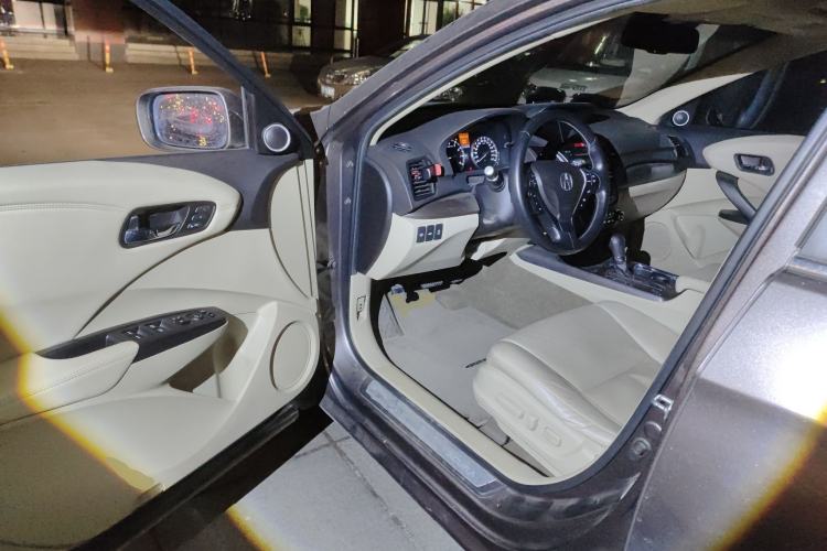 Used Acura RDX 2013 3.0L Two-Wheel Drive Elite Edition
