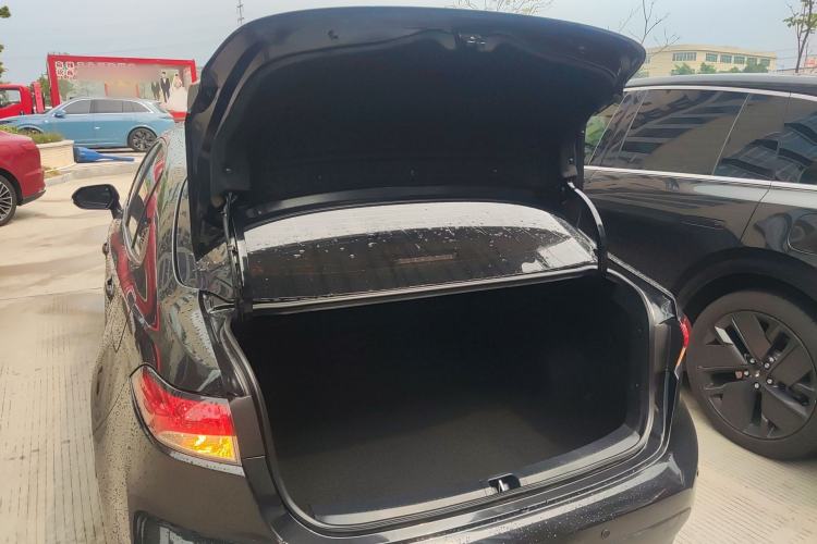 Used Toyota Levin 2023 Smart Electric Hybrid Dual-Engine 1.8L Leading Edition Trunk