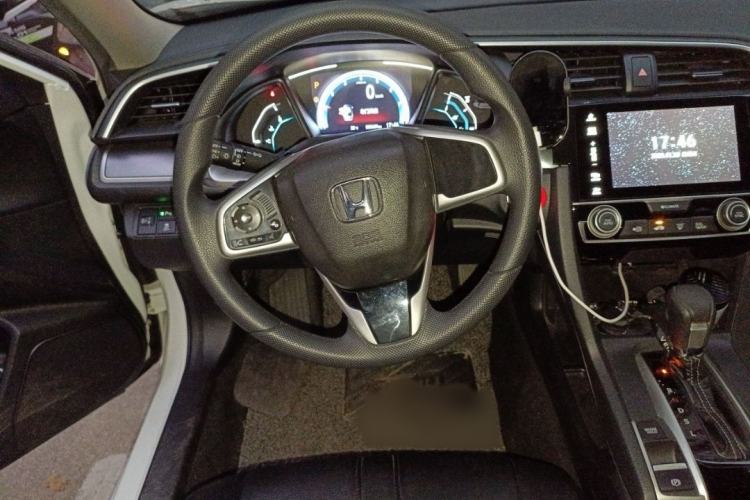 Used Honda Civic 2016 220TURBO CVT Luxury Edition
