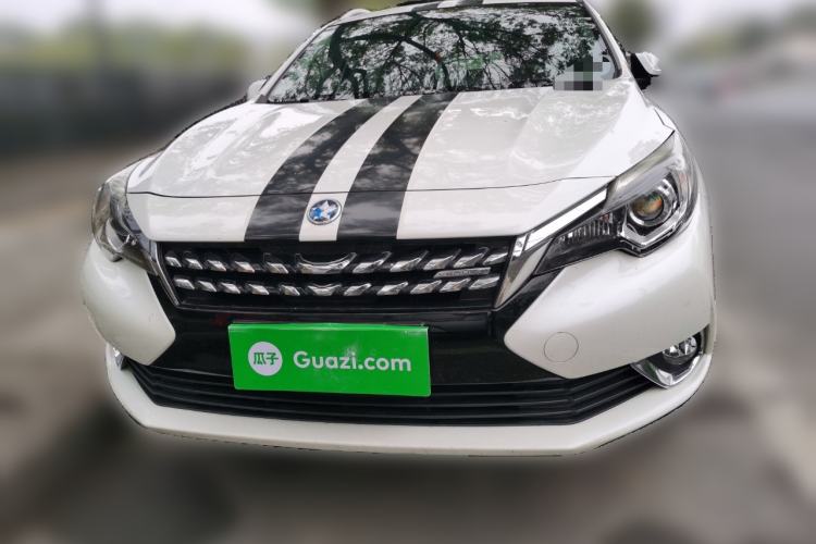 Used Venucia T90 2017 2.0L Manual ZhiShang Edition Front