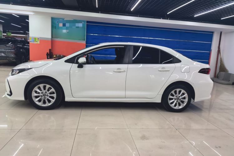 Used Toyota Corolla 2021 Dual-Motor 1.8L E-CVT Elite Edition
