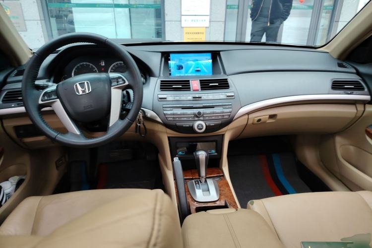 Used Honda Accord 2012 2.0L SE
