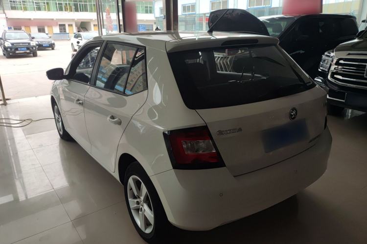 Used Skoda Fabia 2017 1.4L Automatic Car Enjoy Edition
