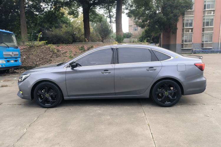 Used Roewe i6 MAX 2020 300TGI Automatic "Swell Cool Smart Drive" Edition
