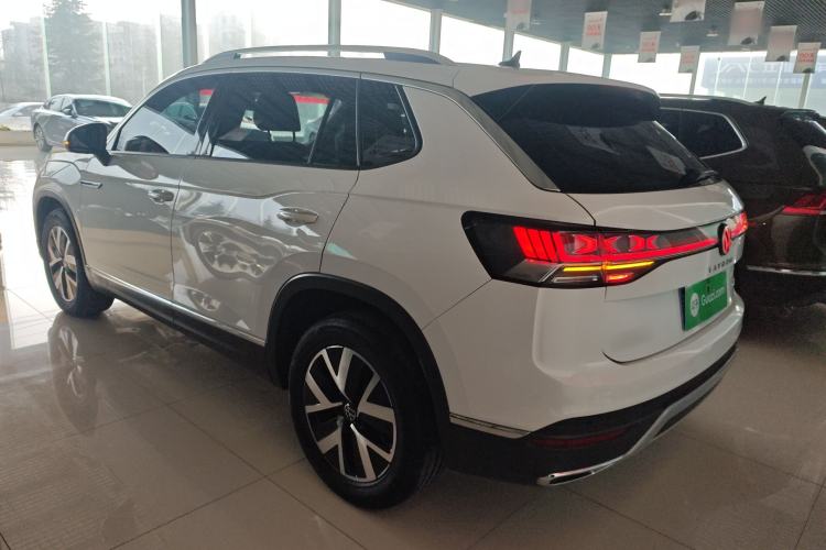 Used Volkswagen Tayron 2023 300TSI Two-Wheel-Drive Luxury Plus Advanced Edition
