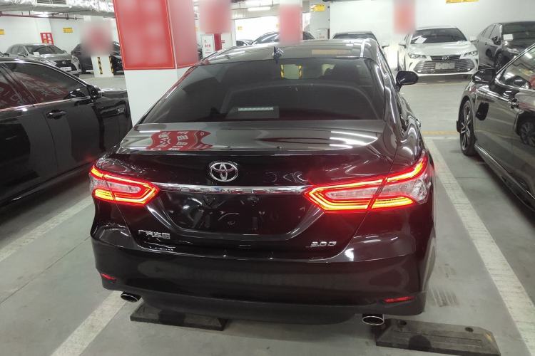 Used Toyota Camry 2021 2.0G Luxury Edition
