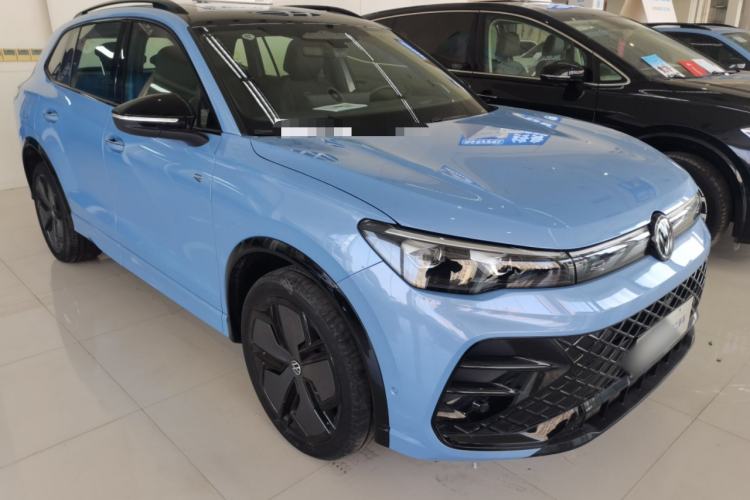 Used Volkswagen Tiguan L 2024 PRO 380TSI Four-Wheel Drive R-Line Prestige Edition Front Right 45 Deg