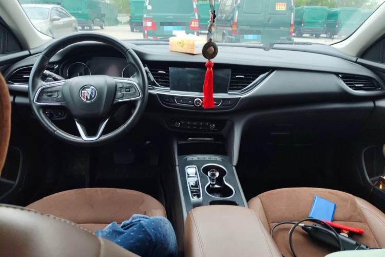 Used Buick Regal 2020 552T Luxury Version Center Console