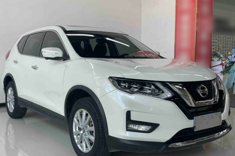 Used Nissan X-Trail 2023 Classic 2.0L Two-Wheel Drive Smart Connect Premium Edition Exterior 4