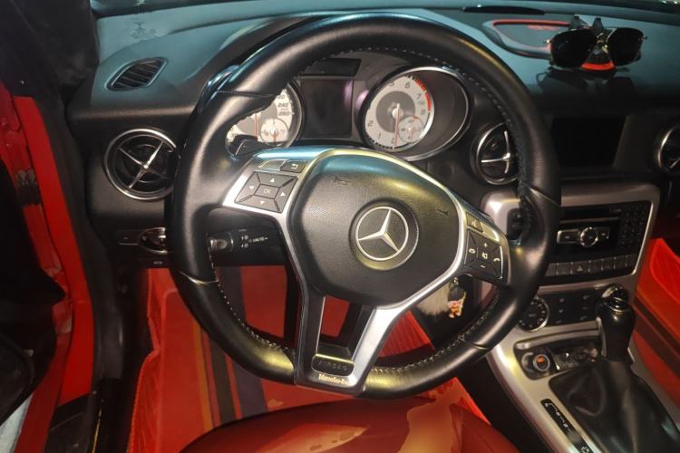 Used Mercedes-Benz SLK-Class 2011 SLK 200 Fashion Model