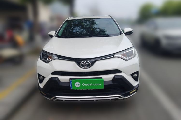 Used Toyota RAV4 2019 2.0L CVT Two-Wheel Drive Pioneer Edition China V Standard
