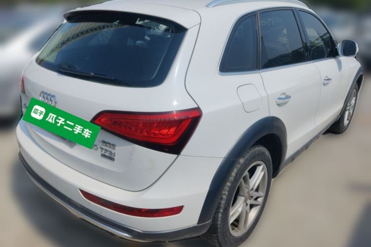 Used Audi Q5 2017 Plus 40 TFSI Technology Model Rear Right 45 Deg