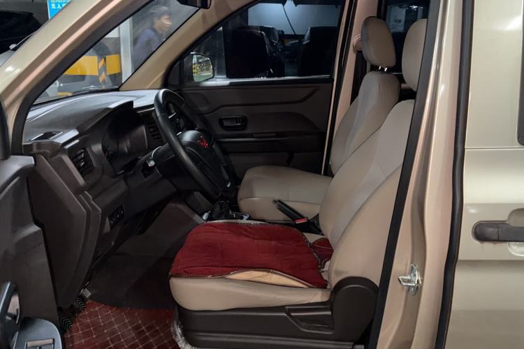 Used Wuling Hongguang V 2022 1.5L Jingqu Version Hydraulic Power Steering LAR Interior 5