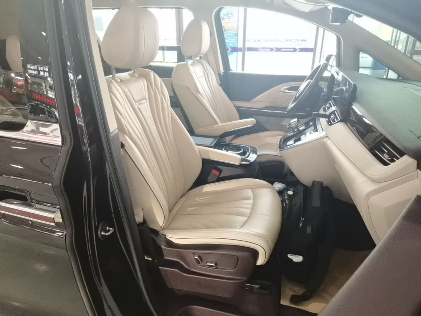 Hongqi HQ9 2023 2.0T Smart Connect Flagship Edition - Chinese Trim Ling — снимка 19