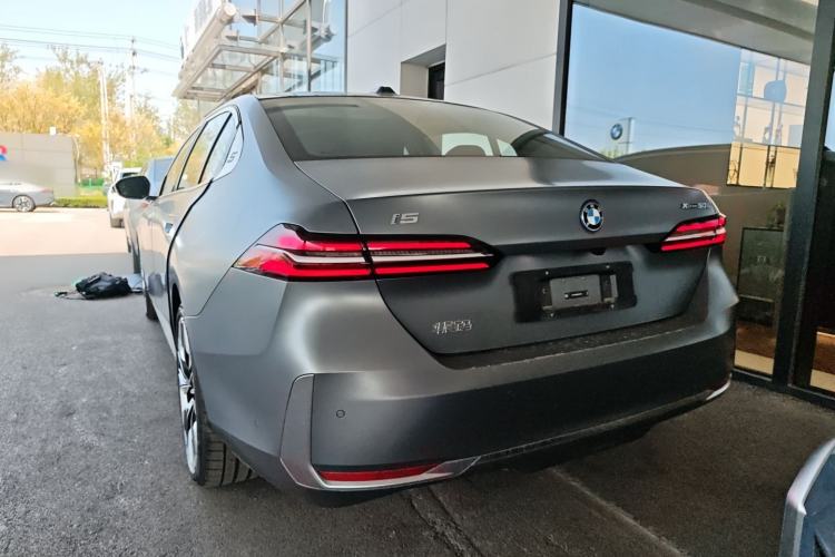 Used BMW i5 2025 xDrive 50L Luxury Package