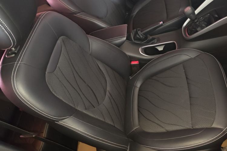 Used Baojun 510 2017 1.5L Manual Fashion Model
