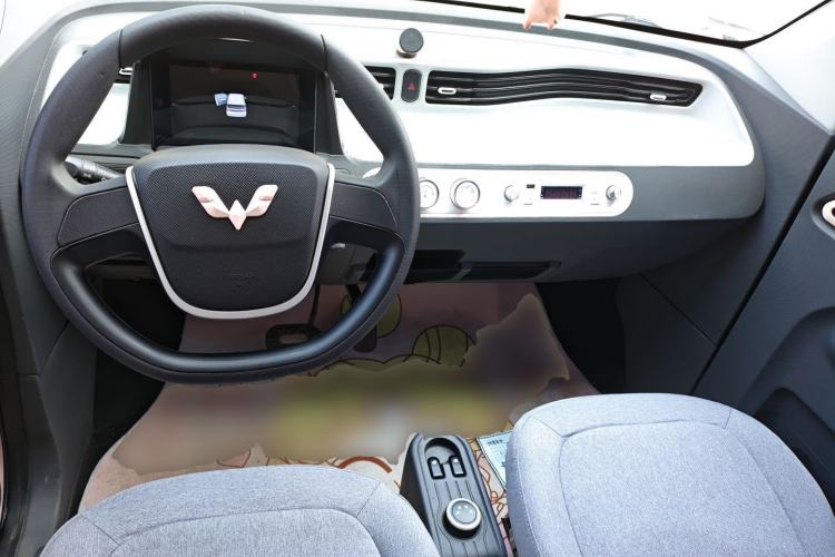 Used Wuling Hongguang MINIEV 2021 Macaron Premium Model – Lithium-NMC
