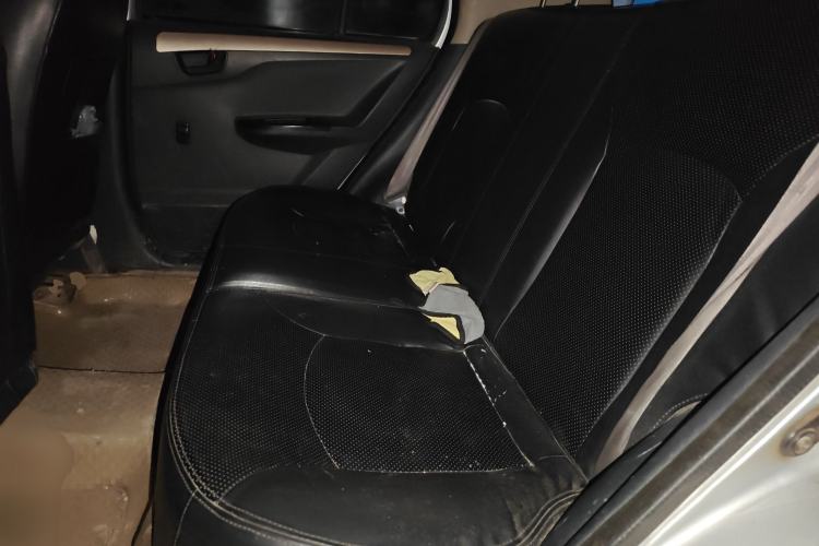 Used FAW Weizhi V5 2013 1.5L Manual Elite Model China IV Standard
