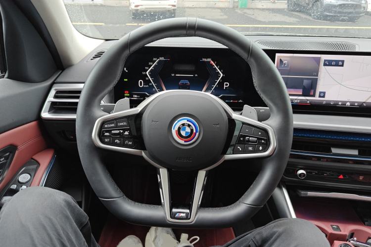 Used BMW 3 Series 2025 325i M Sport Package Steering Wheel
