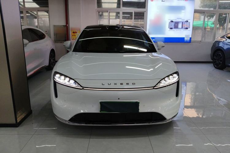 Used Hima Luxeed R7 2024 All-Electric 736 km Ultra Front