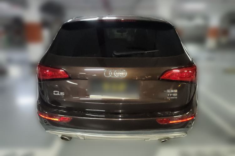 Used Audi Q5 2018 Collector's Edition 40 TFSI Technology Model
