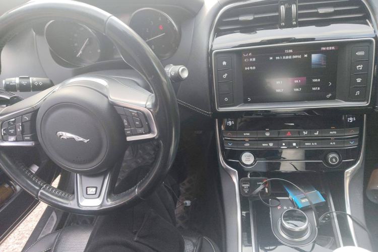 Used Jaguar XE 2017 2.0T 200 PS R-Sport