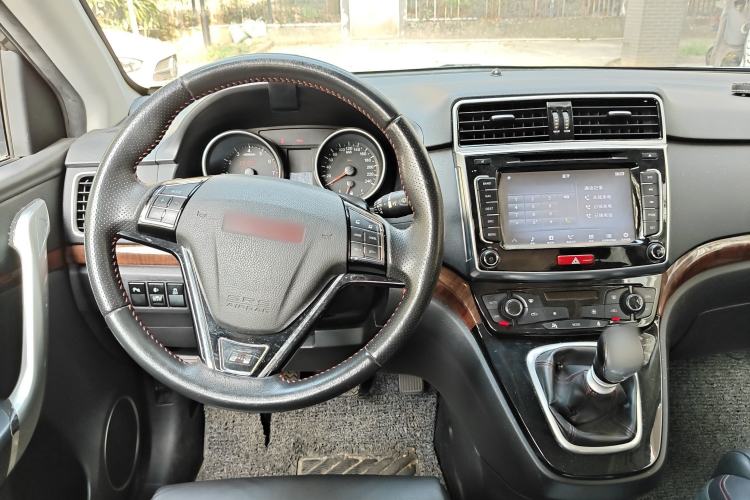 Used Haval H6 2014 Sport Version 1.5T Manual Two-Wheel Drive Elite Edition