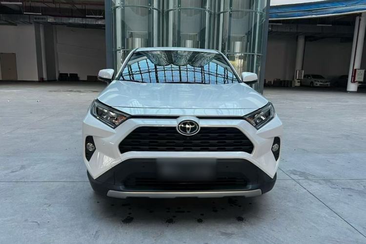 Used Toyota RAV4 2021 2.0L CVT Two-Wheel Drive Fashion PLUS Edition