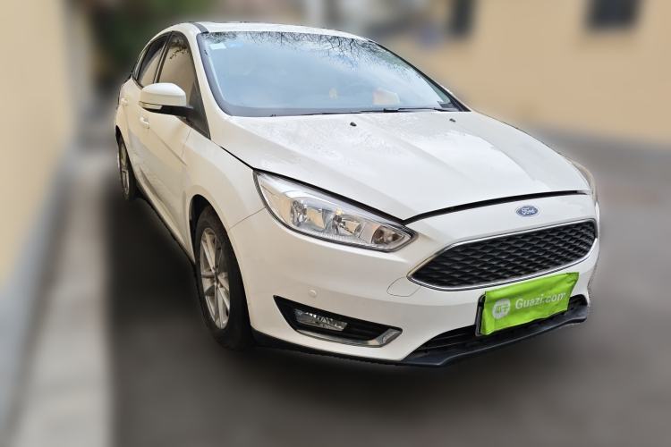 Used Ford Focus 2015 Hatchback EcoBoost 125 Automatic Supreme Style Edition
