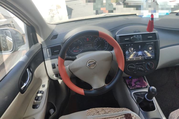 Used Nissan Tiida 2011 1.6L Manual Comfort Edition
