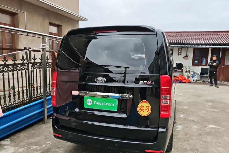 Used JAC Refine M3 2022 PLUS 1.5T 7-Seater Standard Model