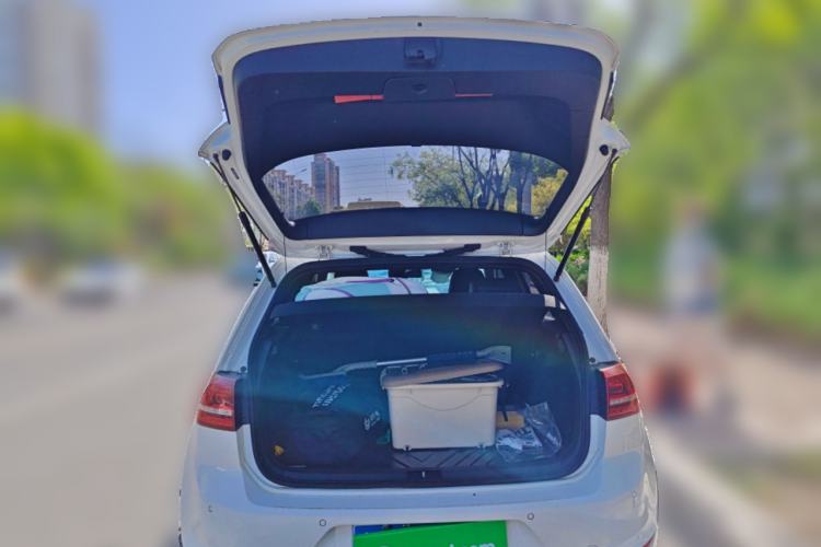 Used Volkswagen Golf 2016 1.4TSI Automatic R-Line
