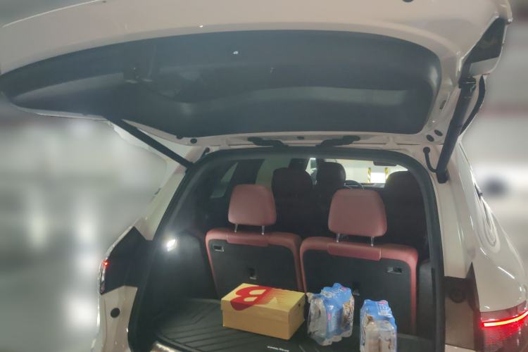 Used Hima AITO M8 2025 Extended-Range Ultra Version 53.4 kWh 6-Seater Edition
