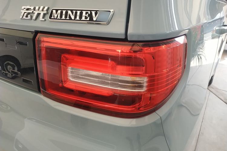Used Wuling Hongguang MINIEV 2022 Easy Version Lithium Iron Phosphate Exterior 3