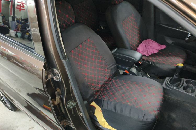 Used Dongfeng Fengon 330 2014 1.5L Manual Utility Version DK15
