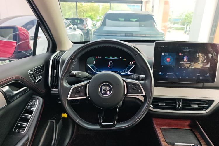 Used BYD Tang New Energy 2018 DM 2.0T All-Wheel Drive Smart Connectivity Luxury Model 7 Seats China V Emission Standard Steering Wheel