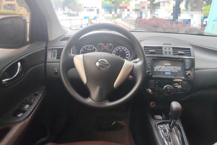 Used Nissan Tiida 2014 1.6L CVT Cool Cafe Edition Steering Wheel