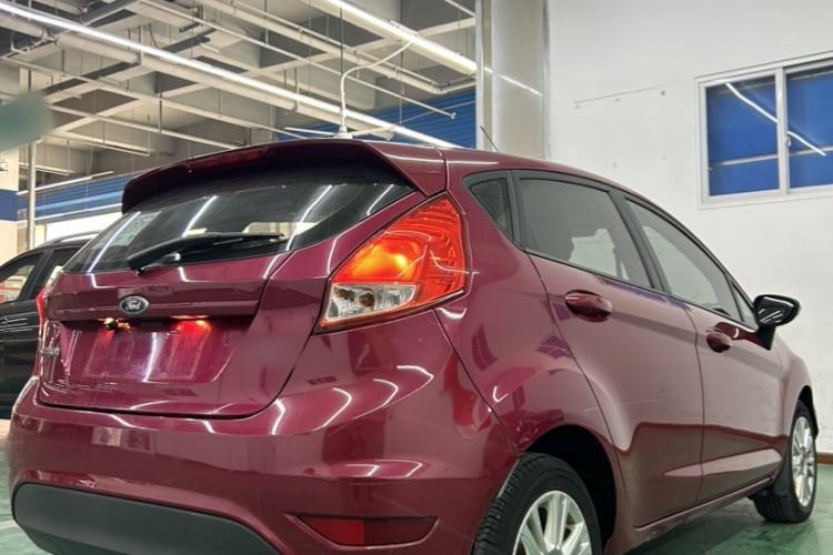 Used Ford Fiesta 2013 Hatchback 1.5L Automatic Fashion Edition